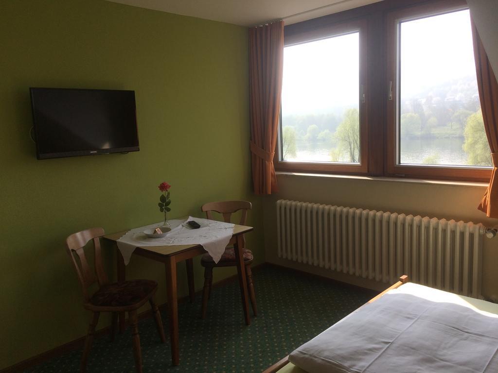 Moselhotel Lesura Lieser Eksteriør bilde