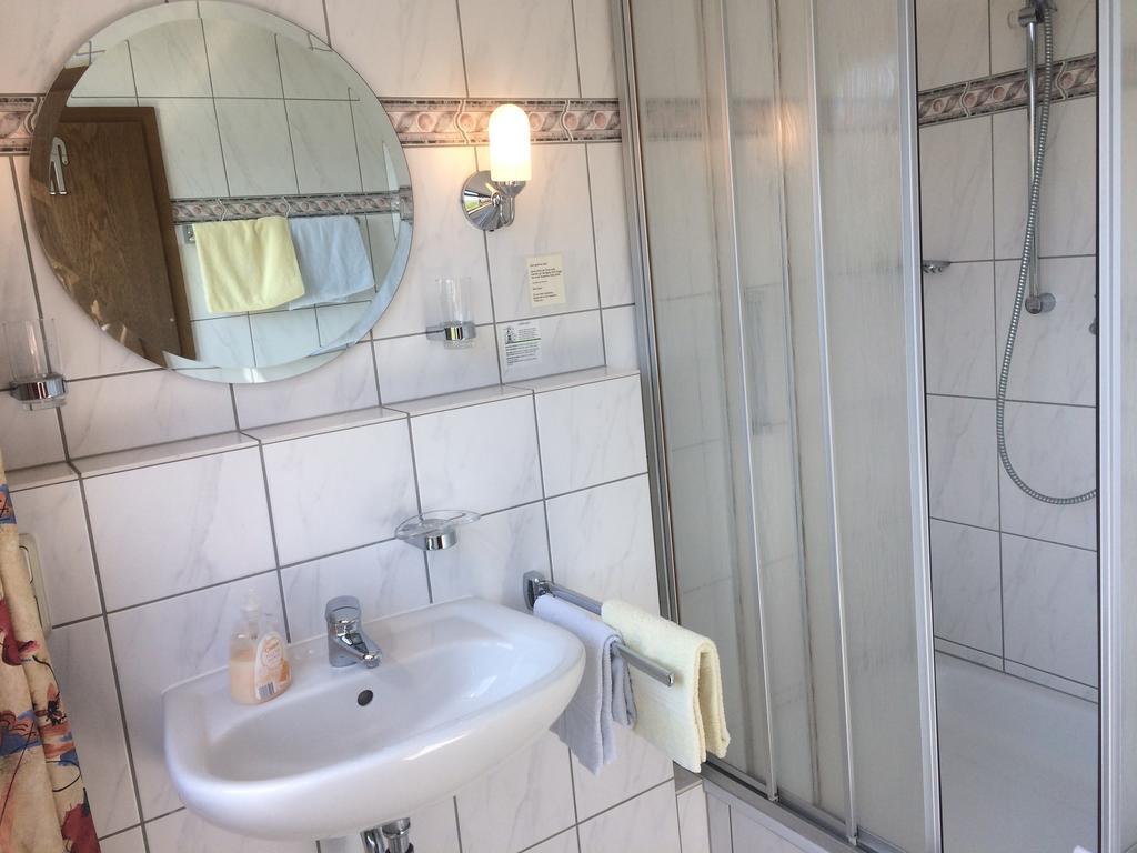 Moselhotel Lesura Lieser Eksteriør bilde